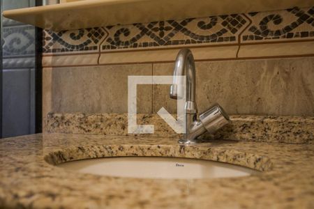 Apartamento para alugar com 60m², 2 quartos e sem vagaBanheiro