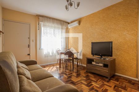 Sala de apartamento para alugar com 2 quartos, 60m² em Vila Ipiranga, Porto Alegre