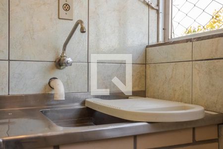 Apartamento para alugar com 60m², 2 quartos e sem vagaCozinha e Área de Serviço