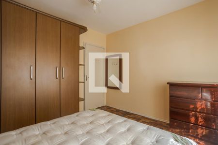 Quarto 1 de apartamento para alugar com 2 quartos, 60m² em Vila Ipiranga, Porto Alegre