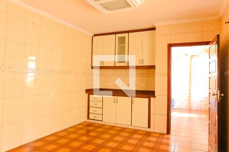 Casa à venda com 265m², 3 quartos e 3 vagasCozinha