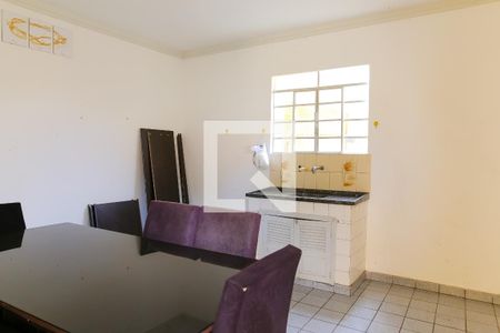 Casa à venda com 265m², 3 quartos e 3 vagasEdicula