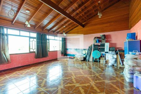 Casa à venda com 280m², 4 quartos e 3 vagasQuarto 2