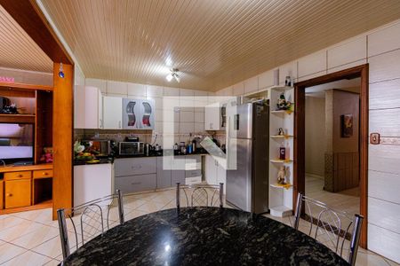Cozinha  de casa à venda com 4 quartos, 280m² em Estância Velha, Canoas