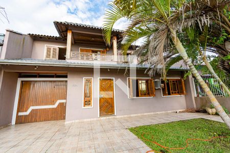 Casa à venda com 280m², 4 quartos e 3 vagasFachada