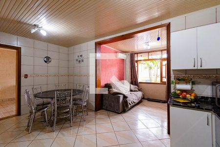 Casa à venda com 280m², 4 quartos e 3 vagasCozinha 