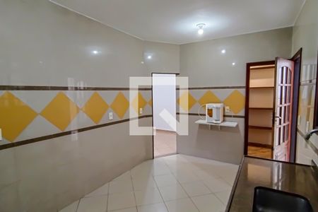 Casa à venda com 120m², 3 quartos e 2 vagascozinha