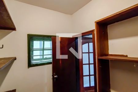 Casa à venda com 120m², 3 quartos e 2 vagasdispensa
