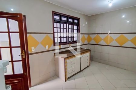 Casa à venda com 120m², 3 quartos e 2 vagascozinha
