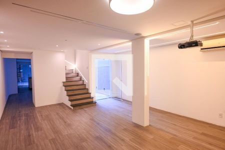 Sala de casa à venda com 3 quartos, 220m² em Jardim Santa Cruz (sacomã), São Paulo