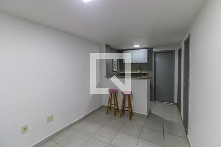 Sala de apartamento para alugar com 2 quartos, 35m² em Recreio dos Bandeirantes, Rio de Janeiro