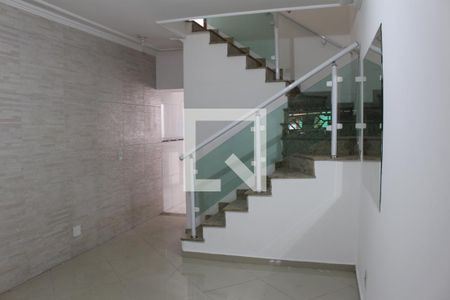 Sala de casa à venda com 2 quartos, 60m² em Vila Santa Clara, São Paulo