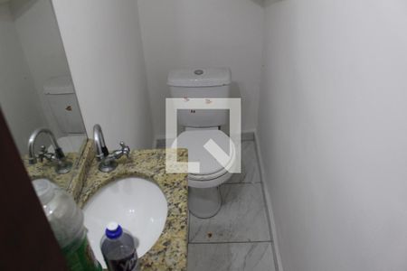Casa à venda com 60m², 2 quartos e 2 vagasBanheiro do Quarto 2