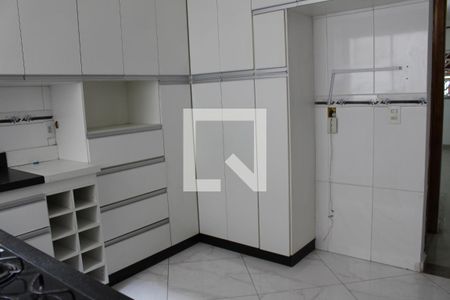 Casa à venda com 60m², 2 quartos e 2 vagasCozinha