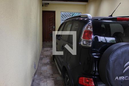Casa à venda com 60m², 2 quartos e 2 vagasGaragem