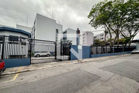 Apartamento à venda com 49m², 2 quartos e 1 vaga Apartamento à venda com 49m², 2 quartos e 1 vagaFachada