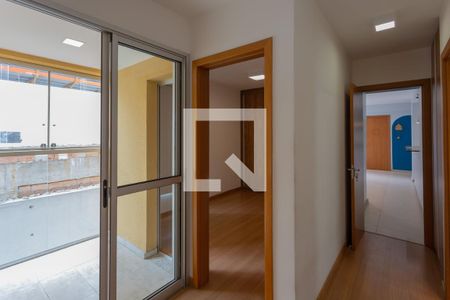 Corredor de apartamento para alugar com 3 quartos, 109m² em Sion, Belo Horizonte