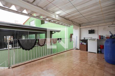 Casa à venda com 200m², 2 quartos e 2 vagasÁrea de serviço