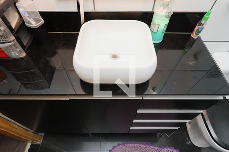 Casa à venda com 200m², 2 quartos e 2 vagasBanheiro