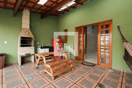 Casa à venda com 200m², 2 quartos e 2 vagasChurrasqueira