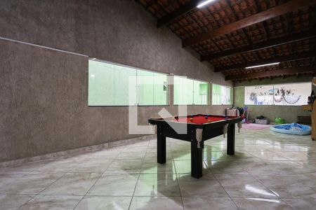 Casa à venda com 200m², 2 quartos e 2 vagasÁrea comum