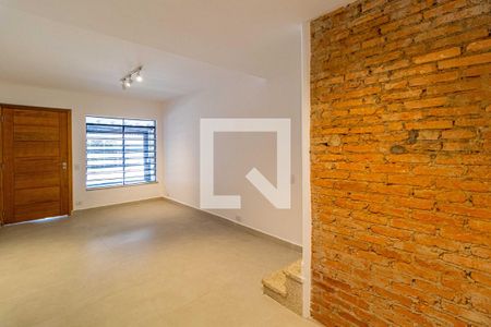 Sala de casa para alugar com 4 quartos, 135m² em Caxingui, São Paulo