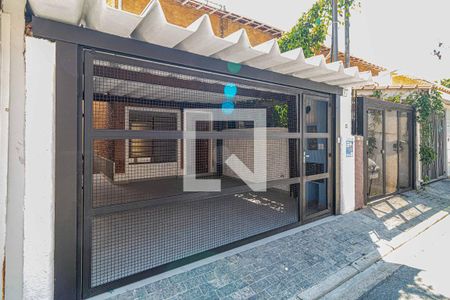 Casa para alugar com 135m², 4 quartos e 2 vagasFachada