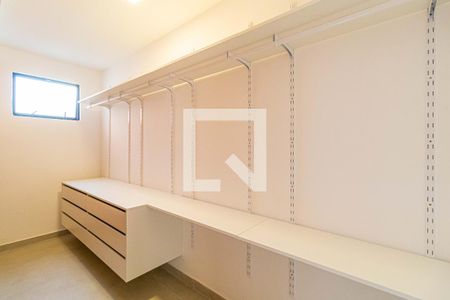 Casa para alugar com 135m², 4 quartos e 2 vagasSuite 02 - Closet