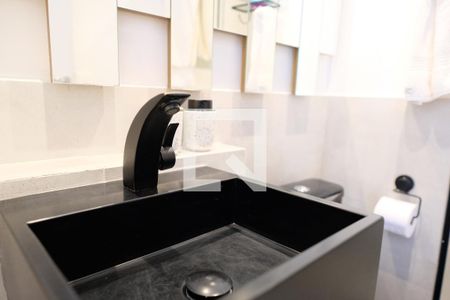 Apartamento à venda com 34m², 1 quarto e 1 vagaDetalhe do banheiro