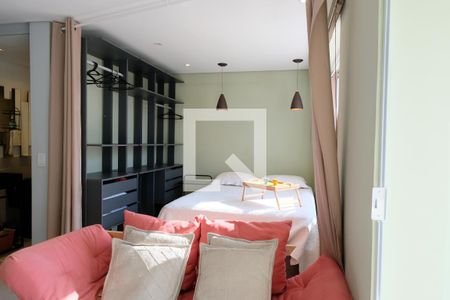 Sala/Quarto de apartamento à venda com 1 quarto, 34m² em Pinheiros, São Paulo