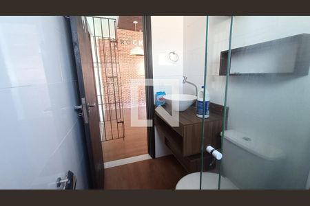 Casa para alugar com 130m², 2 quartos e 1 vaga Casa para alugar com 130m², 2 quartos e 1 vagaBanheiro