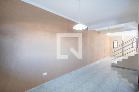 Casa à venda com 190m², 5 quartos e 4 vagas Casa à venda com 190m², 5 quartos e 4 vagasCopa