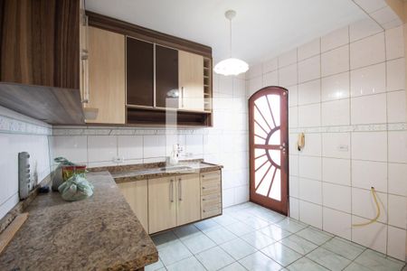 Casa à venda com 190m², 5 quartos e 4 vagas Casa à venda com 190m², 5 quartos e 4 vagasCozinha