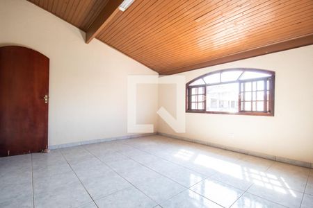 Casa à venda com 190m², 5 quartos e 4 vagas Casa à venda com 190m², 5 quartos e 4 vagasQuarto 5
