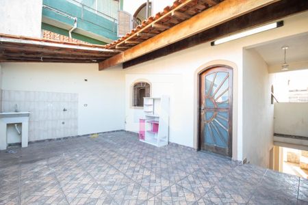 Casa à venda com 190m², 5 quartos e 4 vagas Casa à venda com 190m², 5 quartos e 4 vagasÁrea de Serviço