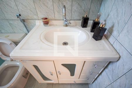 Casa à venda com 190m², 5 quartos e 4 vagas Casa à venda com 190m², 5 quartos e 4 vagasBanheiro da Suíte