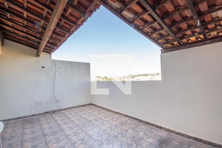 Casa à venda com 190m², 5 quartos e 4 vagas Casa à venda com 190m², 5 quartos e 4 vagasÁrea de Serviço