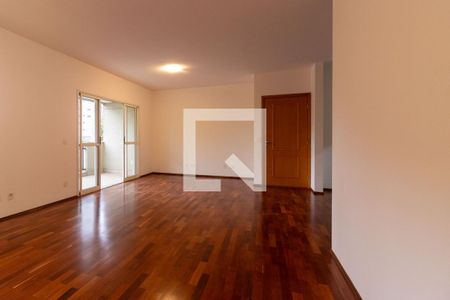 Apartamento para alugar com 139m², 3 quartos e 2 vagasSala