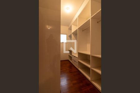 Apartamento para alugar com 139m², 3 quartos e 2 vagasCloset da suíte 2