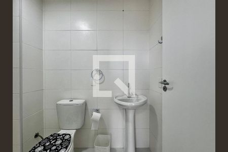 Apartamento à venda com 29m², 1 quarto e sem vaga Apartamento à venda com 29m², 1 quarto e sem vagaBanheiro Suíte