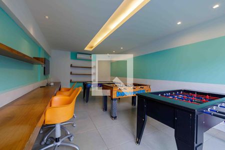 Apartamento à venda com 140m², 3 quartos e 2 vagas Apartamento à venda com 140m², 3 quartos e 2 vagasÁrea Comum Salão de Jogos