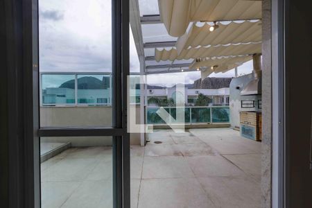 Apartamento à venda com 140m², 3 quartos e 2 vagas Apartamento à venda com 140m², 3 quartos e 2 vagasCobertura