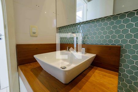 Apartamento à venda com 140m², 3 quartos e 2 vagas Apartamento à venda com 140m², 3 quartos e 2 vagasBanheiro Cobertura