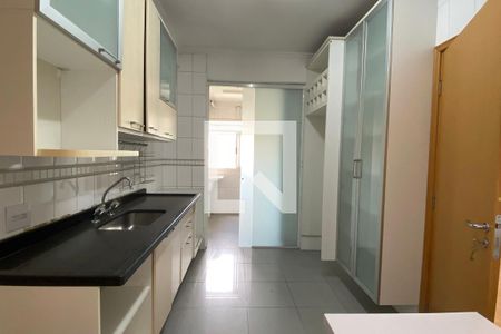 Apartamento para alugar com 140m², 3 quartos e 2 vagasCozinha