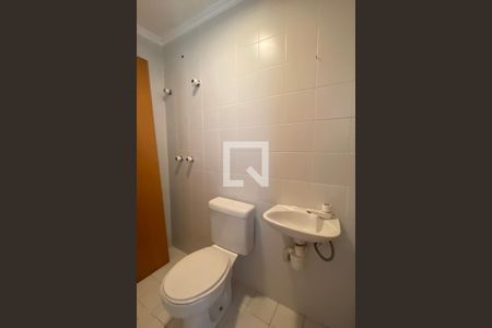 Apartamento para alugar com 140m², 3 quartos e 2 vagasBanheiro de serviço