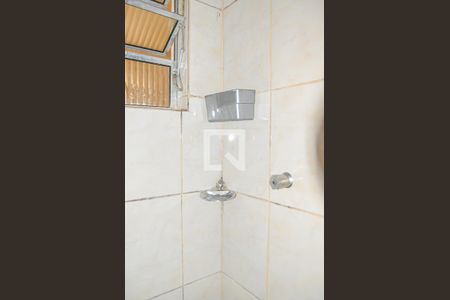 Casa à venda com 220m², 2 quartos e 2 vagas Casa à venda com 220m², 2 quartos e 2 vagasBanheiro de serviço