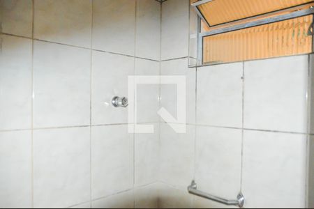 Casa à venda com 220m², 2 quartos e 2 vagas Casa à venda com 220m², 2 quartos e 2 vagasBanheiro de serviço