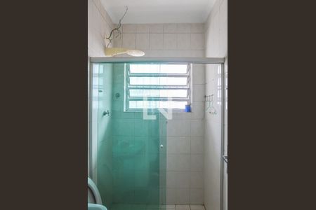 Casa à venda com 220m², 2 quartos e 2 vagas Casa à venda com 220m², 2 quartos e 2 vagasBanheiro