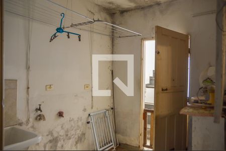 Casa à venda com 220m², 2 quartos e 2 vagas Casa à venda com 220m², 2 quartos e 2 vagasÁrea de Serviço