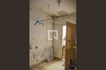 Casa à venda com 220m², 2 quartos e 2 vagas Casa à venda com 220m², 2 quartos e 2 vagasÁrea de Serviço